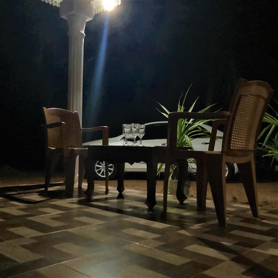 Grand Refuge Holiday Rooms Anuradhapura Εξωτερικό φωτογραφία
